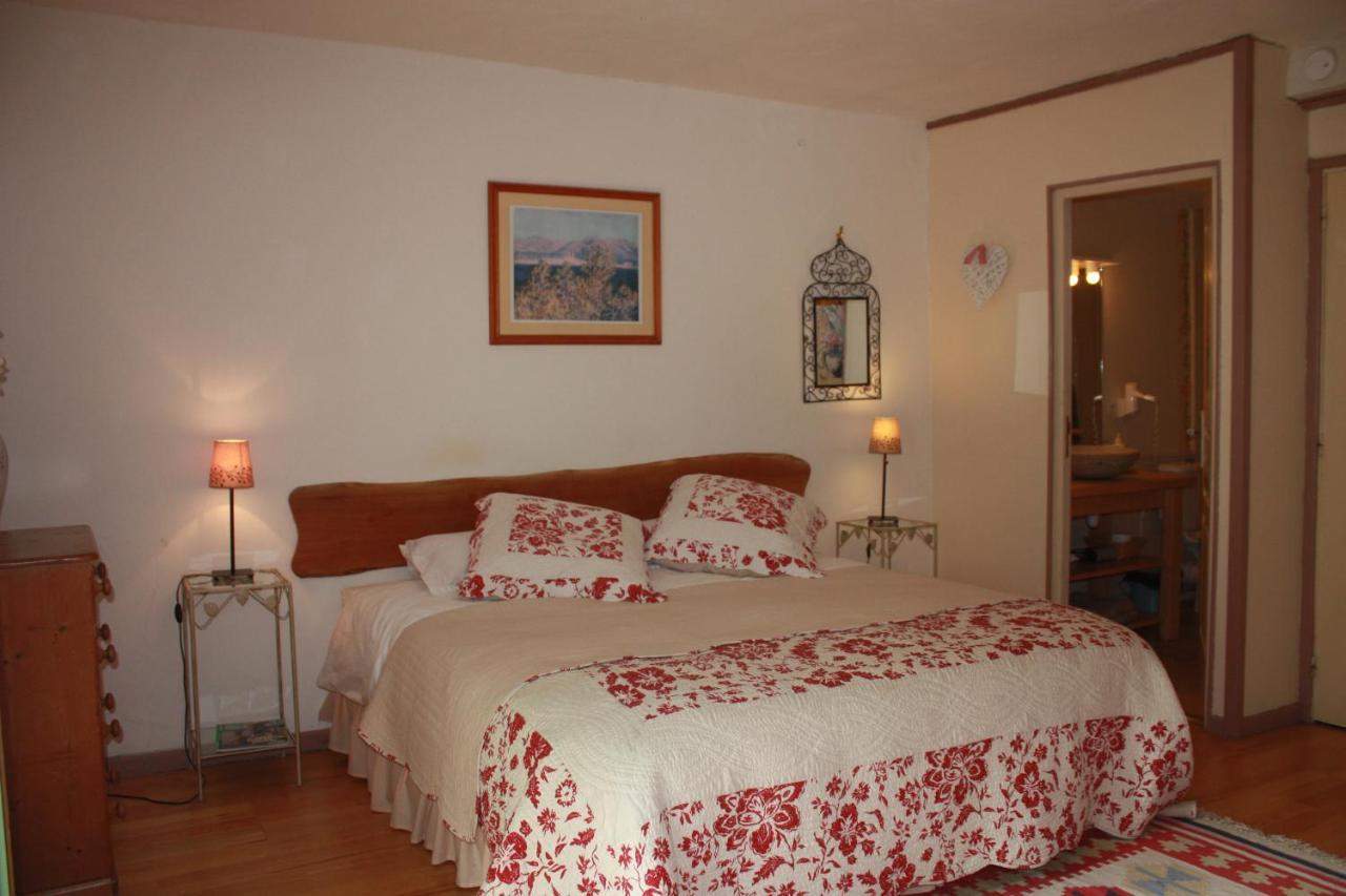 Bed and Breakfast La Clairière du Moulin à Lepin-le-Lac Extérieur photo